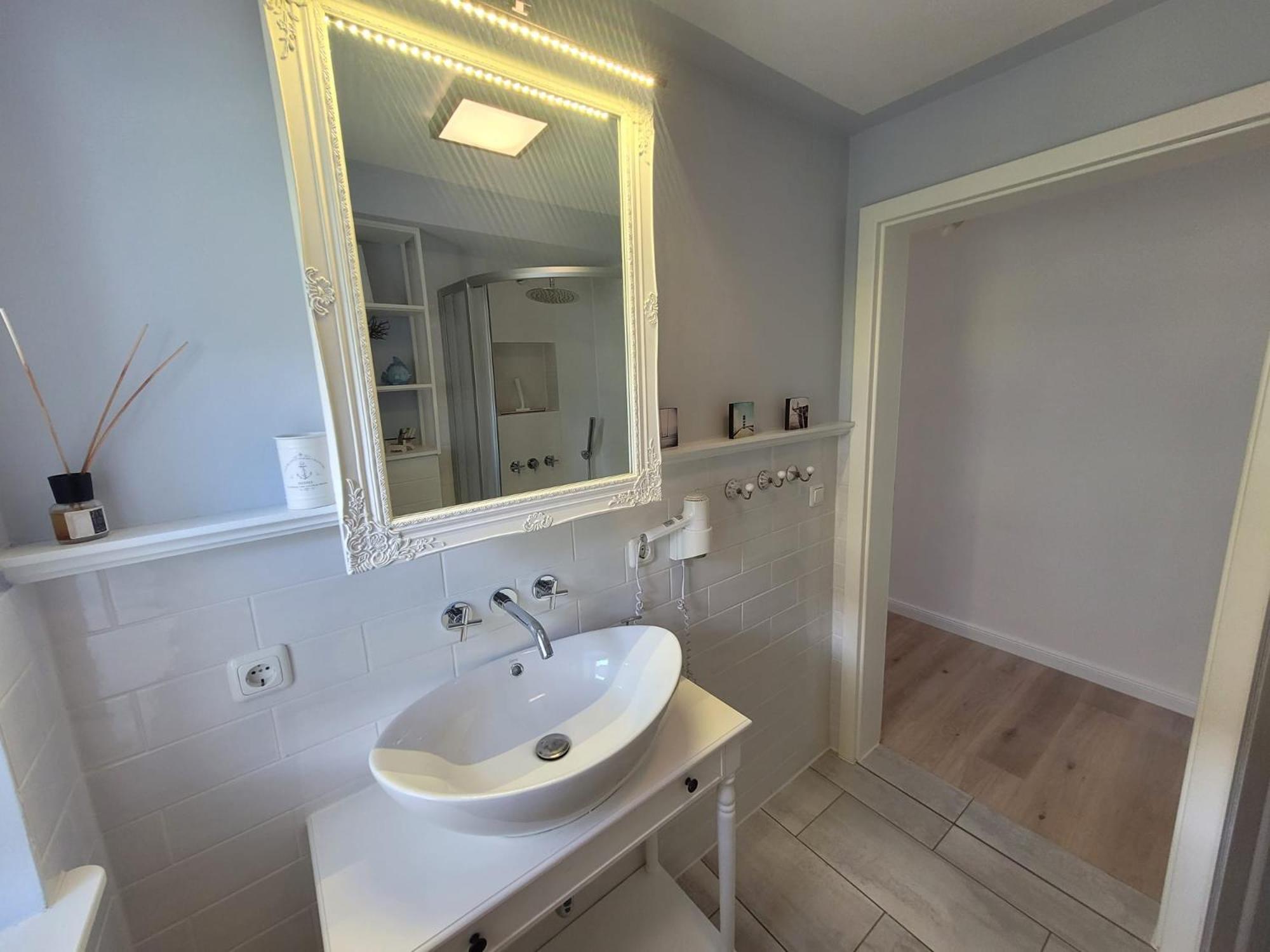 Ferienwohnung Duene Mit Kamin Und 2 Baedern In Boltenhagen エクステリア 写真